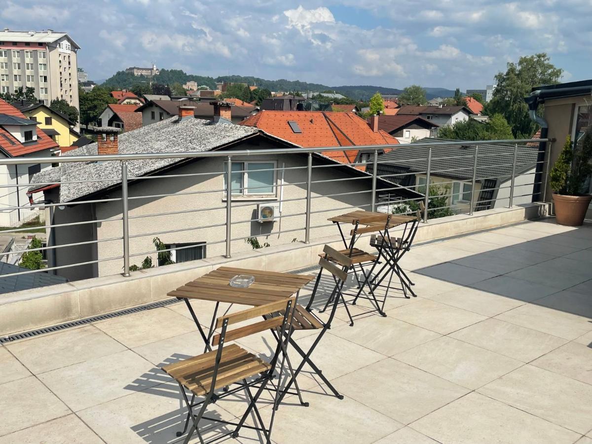 Hello Ljubljana- Green Way Rooms And Studios ภายนอก รูปภาพ